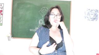 Kassandra_lamur - Lush teacher poses naked in front of the camera