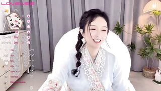 GeGe_Highness -Young Chinese girl sweetly chatting and teasing in front of the camera