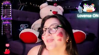 Kyome_ -The babe with glasses is sweetly socializing and enjoying the lavender in her pussy