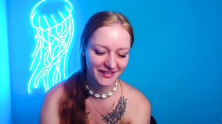 Fantasy_July -girl chatting sweetly