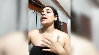 Kathsexcam - Curly-haired babe with a big booty sweetly chatting and teasing in front of the camera