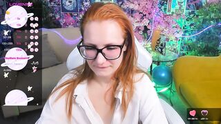 rose_lace - Redheaded babe in glasses sweetly chatting and teasing in front of the camera