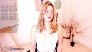 Chanelll_Taylorr_ - Charming blondie sweetly chats and shows her big sweet tits and enjoys lavence in the xca