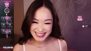 Kami_Lee_ - adorable Asian girl sweetly chatting and teasing in front of the camera