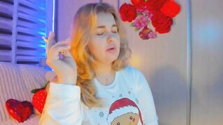 CoraSwon - Blondie in clothes is cute chatting and teasing in front of the camera