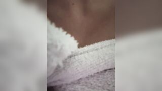 LINDA_PATTY94 - A little girl in a towel on the street chatting sweetly and not ashamed to be seen.