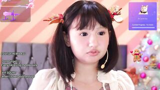 Pinkie_Princes - [Young Asian sits chatting and doesn't want to undress