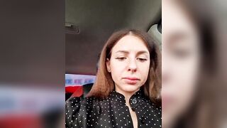 Marii_Ann - Young girl filming herself in the car with lavens in her pussy