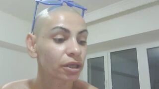 hotSANDRA_STARR - bald bitch talking to the audience.