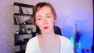 KateCuddle - [Charming young lady with beautiful eyes sweetly chatting and teasing in front of the camera