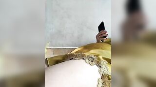 Mi_wlp - Milf on the bed teasing in front of the camera