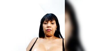 mulatadefuego -  Granny showed off her cleavage.