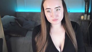 Rebecca_Muse -  girl chatting sweetly