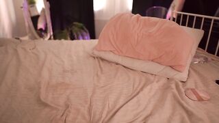 ifuckingtoy_ - girl fucks herself on camera with a dildo.