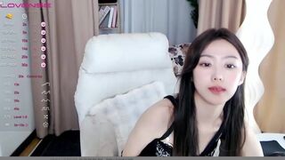 cecilia0903 - Возбужденная азиатская девушка мило болтает и дразнится перед камерой