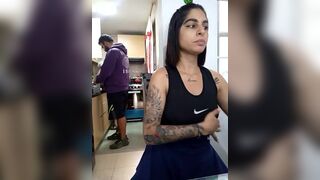 charlotte_stevenss_ - Татуированная пара мило болтает и дразнится перед камерой