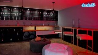 kateowens - Рыжеволосая красотка танцует перед камерой в красивом латексном костюме на камеру