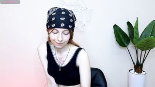 _Skarllet__t -  baby chatting sweetly in the chat room.