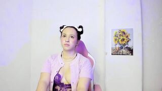 ammy_b - the little girl is attracted to your body.