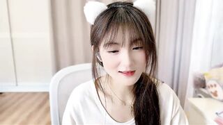 SHUIshui_ - [Charming Asian babe has a cute chat and teases in front of the camera