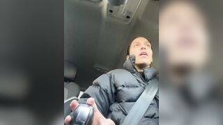 LPetitekim - [baby girl films herself in the car and chats sweetly with the chat