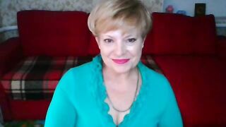 Nance_Margie - Milf sits and chats and doesn't want to undress in front of the camera, she's shy