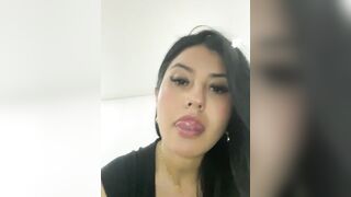 sophie_conor - Young bitch talks sweetly and is shy to undress in front of the camera