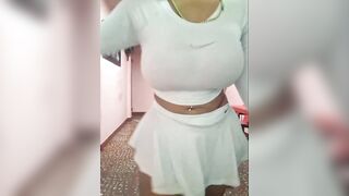 gatadeojosclaros - [Dirty bitch dances with her clothes on in front of the camera and won't take her clothes off.