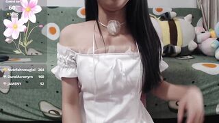 Yuna-biebie - [young Asian girl sweetly chatting and teasing in front of the camera