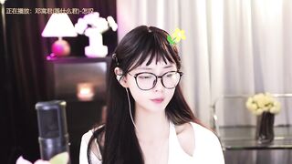 Ocean--Lili - cute asian girl cutely chats and teases in front of the camera