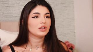 RachelSwaan - The adorable babe sweetly chats and teases in front of the camera with her sweet eyes