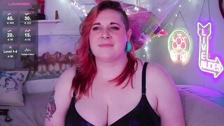 opalreigning - bitch with big tits teases in front of the camera and chats nicely with the chat and does not want to undress