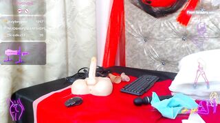 Viviana_ruizz -Busty mlfochka fucks with a rubber dick and cums hard