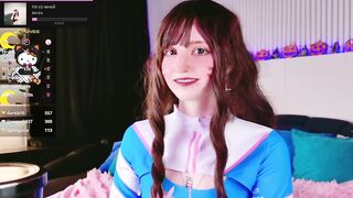 SophiaSawami - A little girl in a cosplay costume is having a cute conversation.