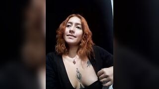 Evelynn24_ - [The redheaded babe sweetly chats and teases in front of the camera