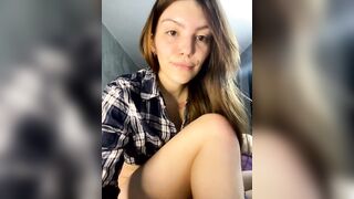 FionaLaNice - young babe sweetly chats and teases in front of the camera