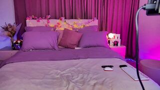 Cosmic_Sia - Skinny brunette chats sweetly and teases in front of the camera