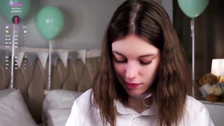 DarylBarks - Young babe sweetly chats and teases in front of the camera