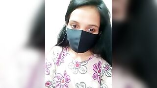 PujaRay- -  Latina in clothes teases in front of the camera and chats sweetly with the chat