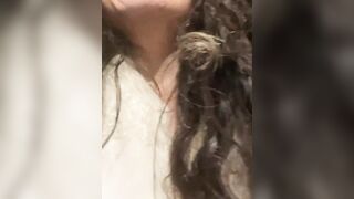 Lina_twin - Brunette chats sweetly and teases in front of the camera