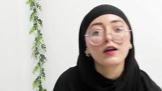 aysel_elid - [Covered babe sweetly chats and teases in front of the camera