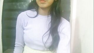 Cute_Sanna - Young babe sweetly chats and teases in front of the camera