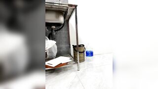 Sisi_sexy - Slut shows her hairy pussy on the bathroom camera and chatting sweetly with the chat room