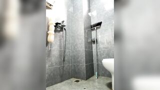 Sisi_sexy - Slut shows her hairy pussy on the bathroom camera and chatting sweetly with the chat room