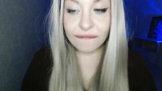 LuWeilovee - Blonde with Lavens in her pussy and gets pleasure in her pussy