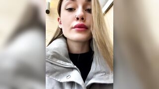 baby_brownie - Adorable babe sweetly chatting and teasing in front of the camera