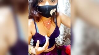 Misti-Anika - [Cutie dances in front of the camera in clothes and chats cutely with the chat