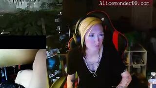 alicewonder09 -Skinny babe plays game on camera and chats sweetly