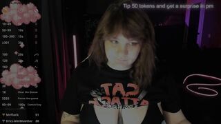 Kirca_mrr - Bubbly milf with big tits in a T-shirt sweetly chatting and teasing in front of the camera