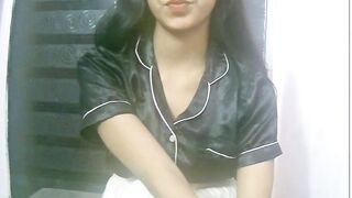 Cute_Sanna -Young babe sweetly chats and teases in front of the camera